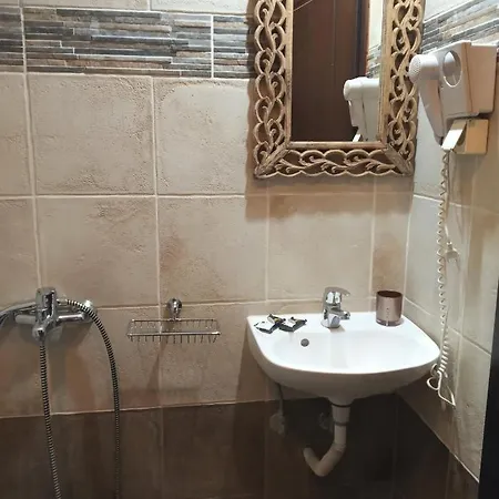 Athina-milina Han/Misafirhane