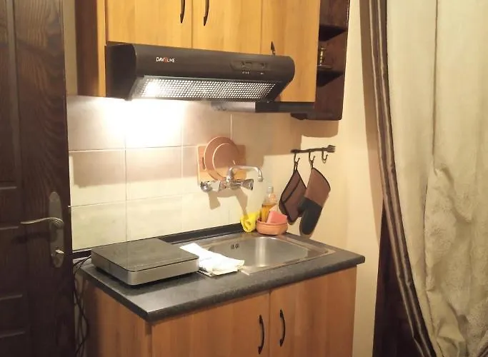 Athina-milina Inn Milina